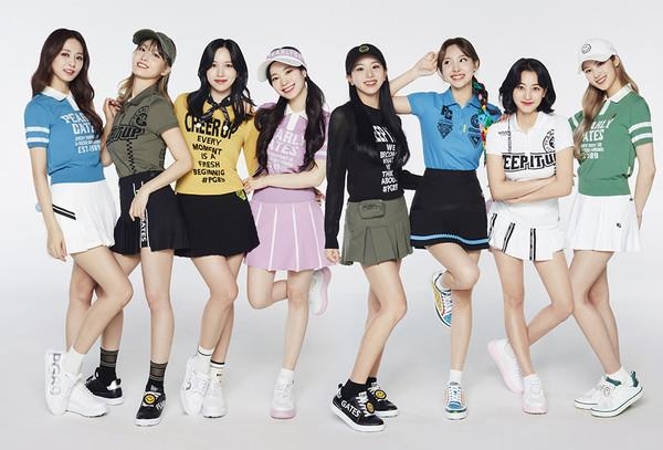트와이스 '파리게이츠' 입는다…유리·효연·박신혜 '골프웨어' 경쟁